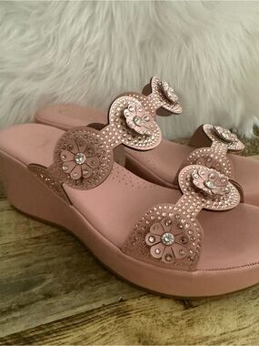 Anatolia Paris. Size 38 US 7.5 Pink Embellished Wedge Mules with Crystal Accents